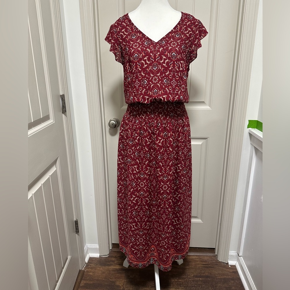 Chic Burgundy Midi Dress
